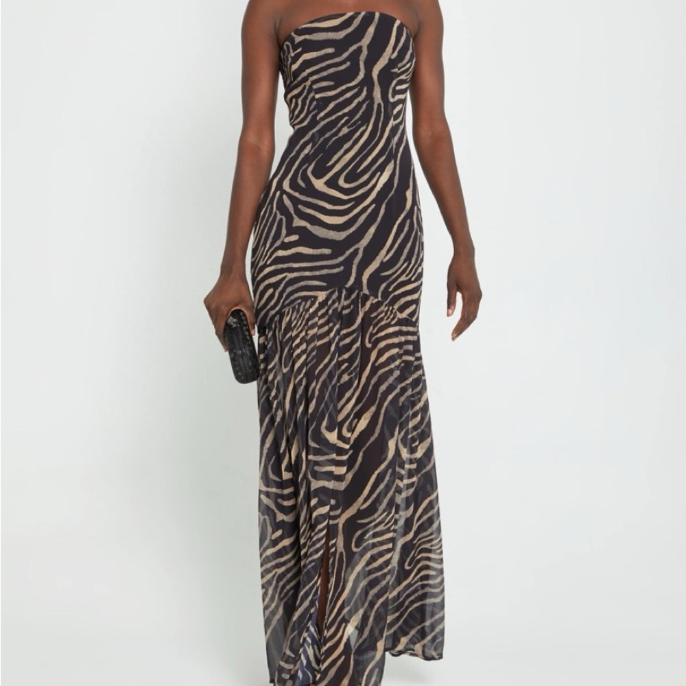 Chic Strapless Zebra Print Maxi Dress